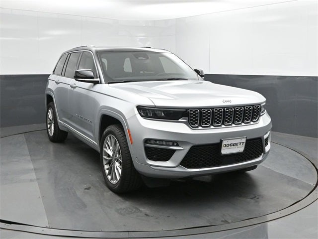 2022 Jeep Grand Cherokee Summit