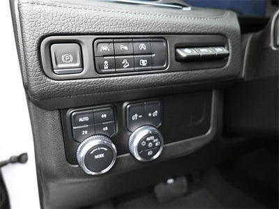 2024 GMC Yukon XL AT4