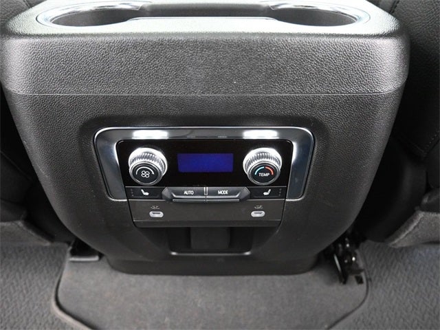 2024 GMC Yukon XL AT4