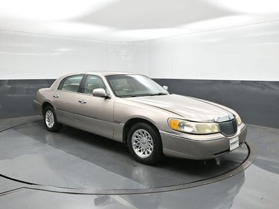 1999 Lincoln Town Car Signature