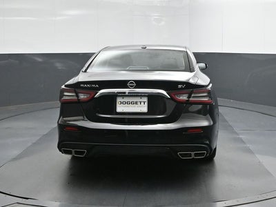 2023 Nissan Maxima SV