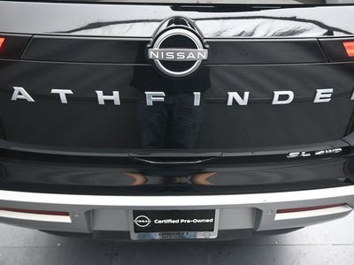 2025 Nissan Pathfinder SL