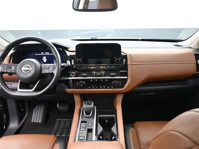 2022 Nissan Pathfinder Platinum