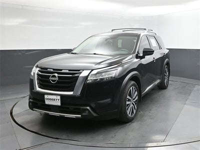 2022 Nissan Pathfinder Platinum