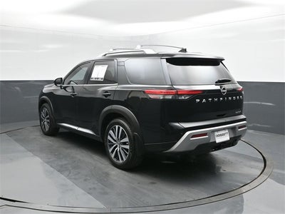 2022 Nissan Pathfinder Platinum
