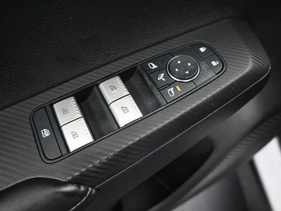 2023 Mitsubishi Outlander Base