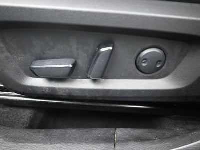 2023 Mitsubishi Outlander Base