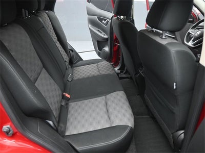 2018 Nissan Rogue Sport SV