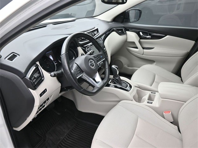 2022 Nissan Rogue Sport SL