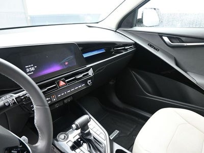 2024 Kia Niro EX Touring