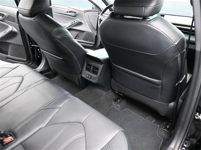 2021 Toyota Avalon Hybrid XLE Plus