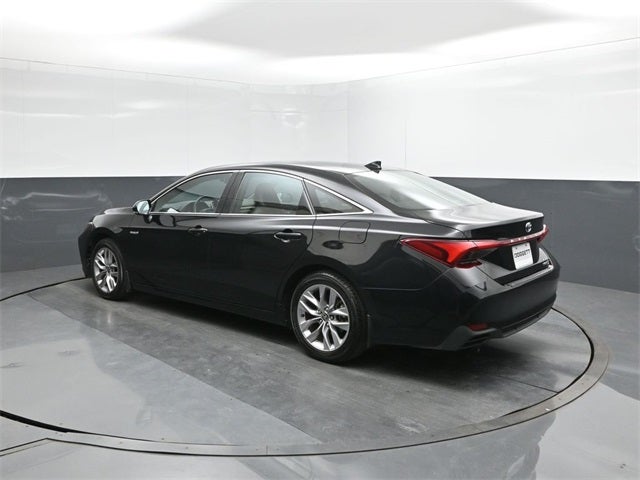 2021 Toyota Avalon Hybrid XLE Plus