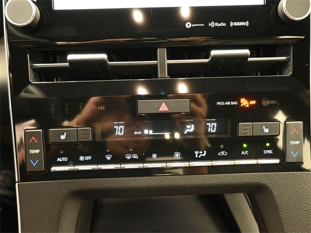 2021 Toyota Avalon Hybrid XLE Plus