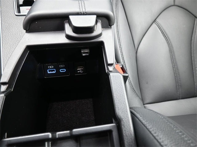 2021 Toyota Avalon Hybrid XLE Plus