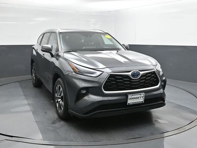2022 Toyota Highlander Hybrid XLE