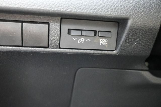 2021 Toyota Sienna XLE 8 Passenger