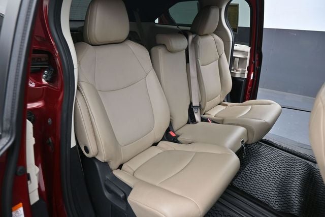 2021 Toyota Sienna XLE 8 Passenger