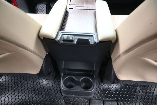 2021 Toyota Sienna XLE 8 Passenger