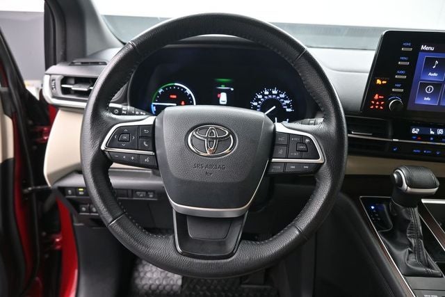 2021 Toyota Sienna XLE 8 Passenger