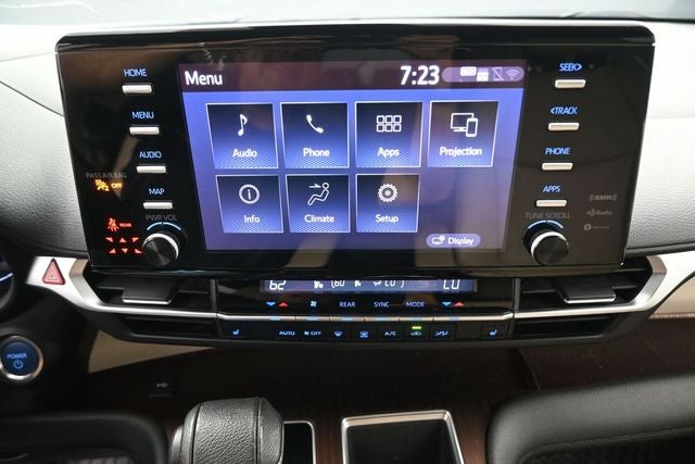 2021 Toyota Sienna XLE 8 Passenger