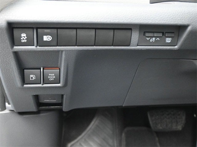 2022 Toyota Sienna XLE 8 Passenger