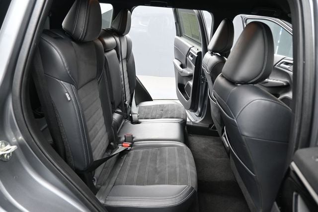 2024 Mitsubishi Outlander SE Black Edition
