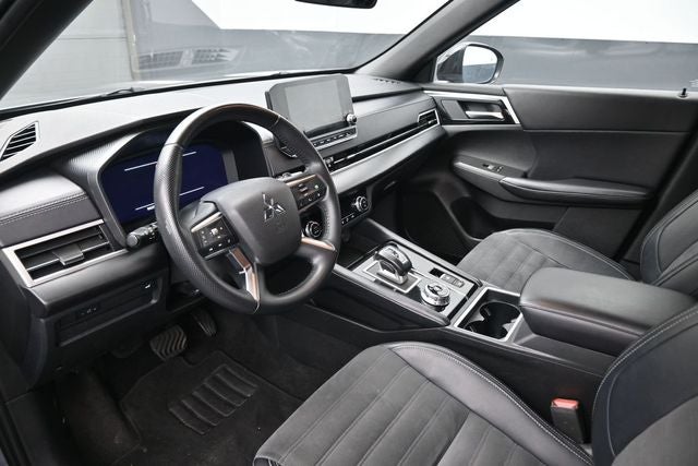2024 Mitsubishi Outlander SE Black Edition