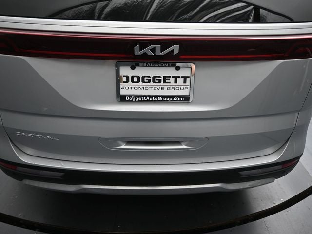 2023 Kia Carnival LX