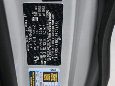 2023 Kia Carnival LX