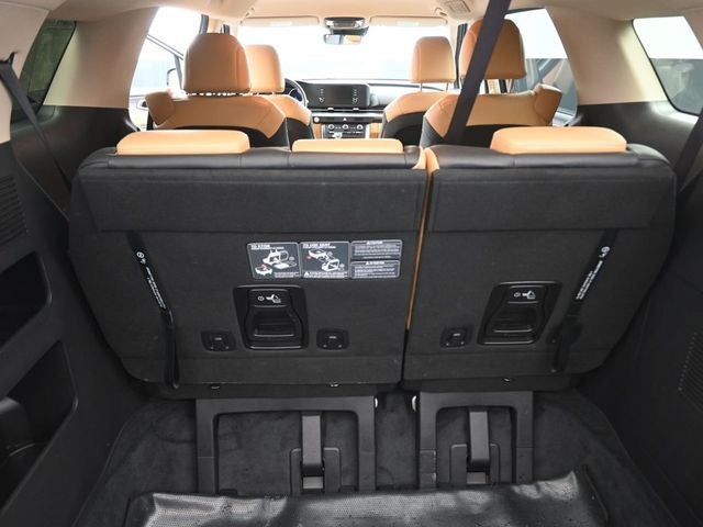 2023 Kia Carnival LX