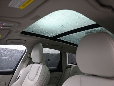 2022 Volvo XC60 B6 Inscription