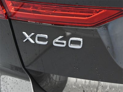 2022 Volvo XC60 B6 Inscription