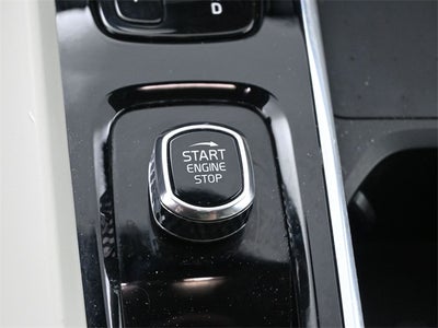 2022 Volvo XC60 B6 Inscription