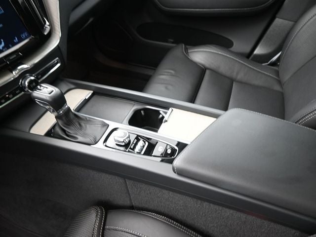 2021 Volvo XC60 T5 Inscription