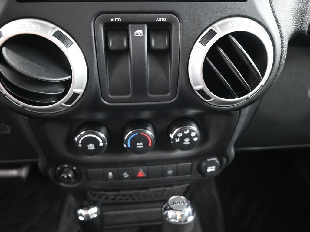 2017 Jeep Wrangler Sahara