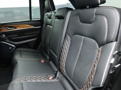 2022 Jeep Grand Cherokee Summit