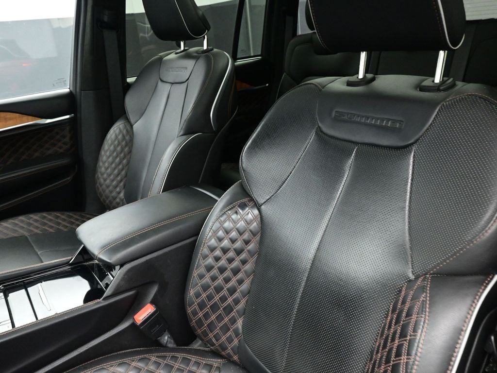 2022 Jeep Grand Cherokee Summit