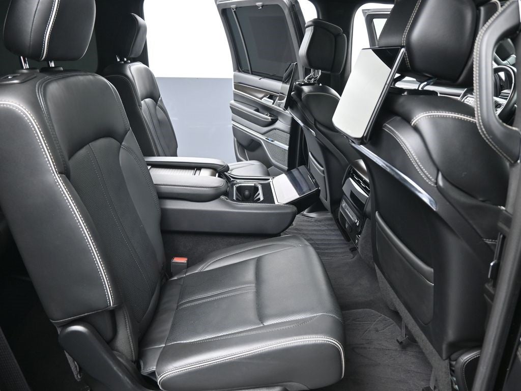 2022 Jeep Grand Wagoneer Series II