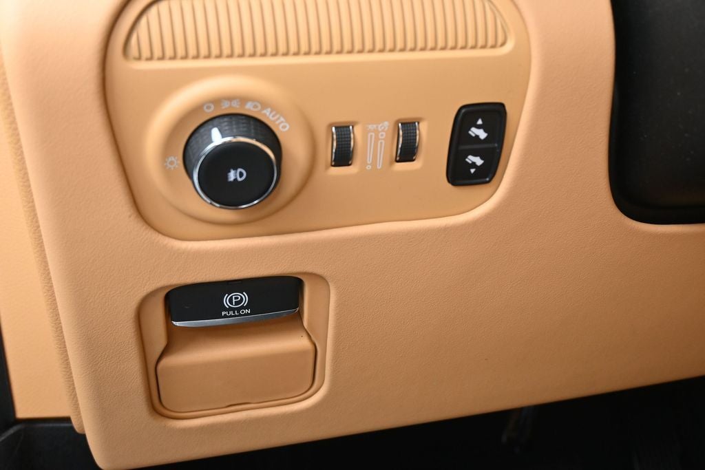 2023 Jeep Grand Wagoneer Series III