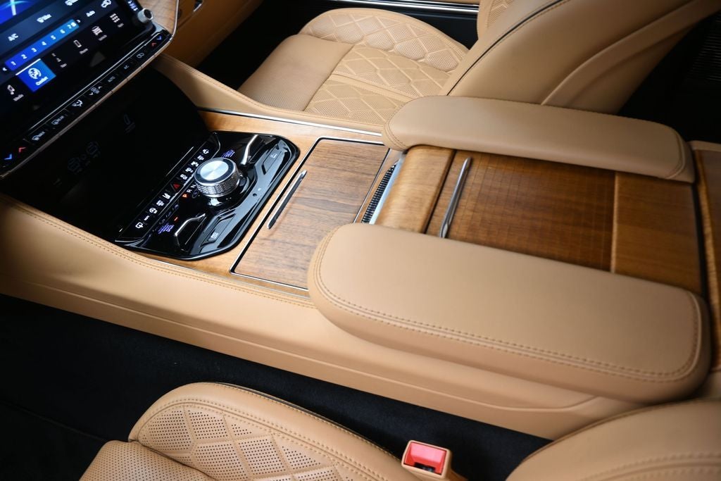 2023 Jeep Grand Wagoneer Series III
