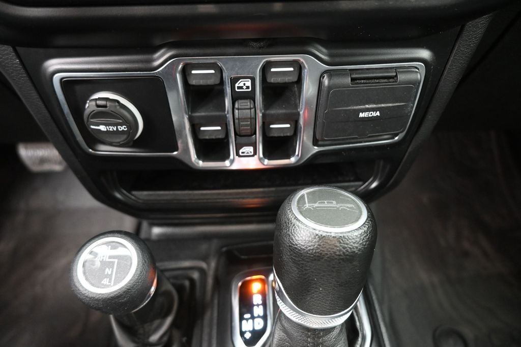 2022 Jeep Gladiator Willys
