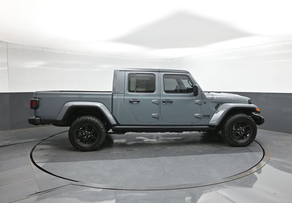 2024 Jeep Gladiator High Tide