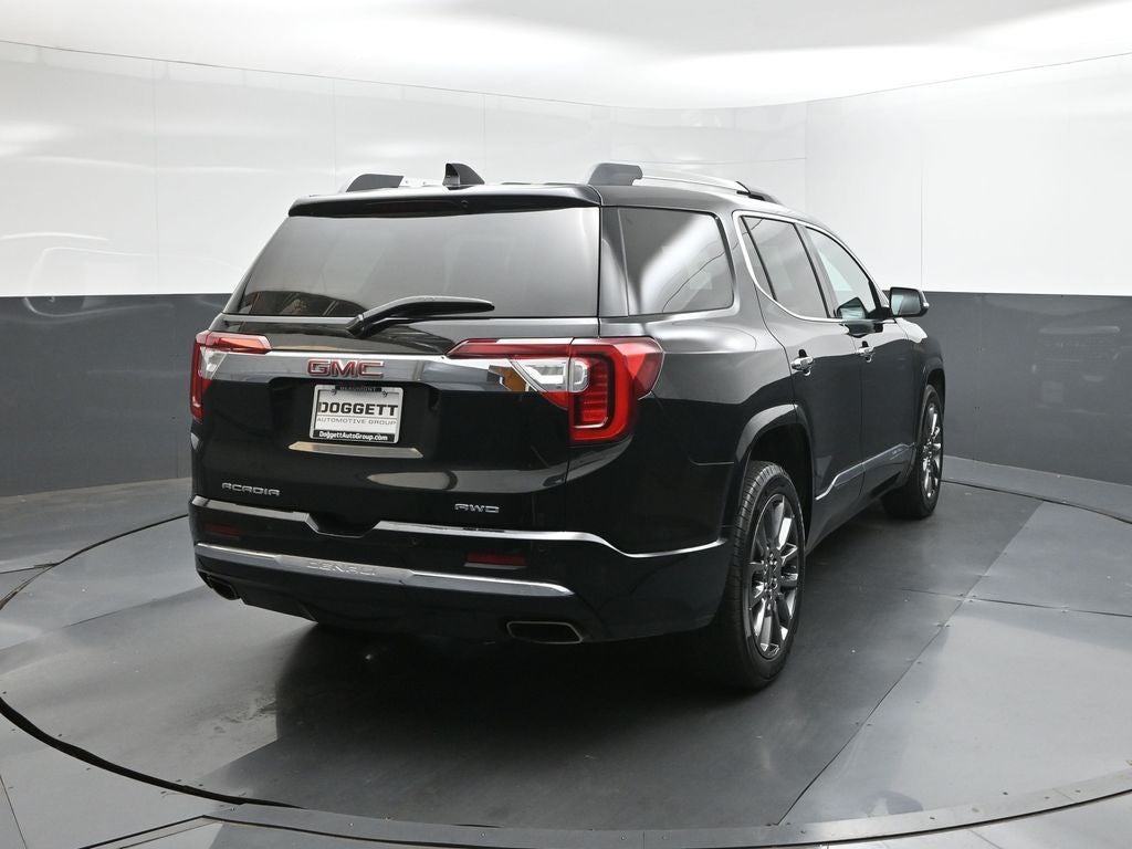 2022 GMC Acadia Denali