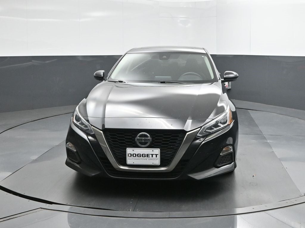 2022 Nissan Altima 2.0 SR