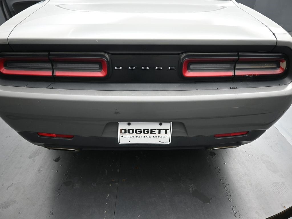 2017 Dodge Challenger SXT