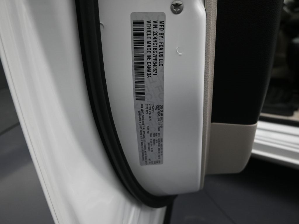 2023 Chrysler Pacifica Touring L