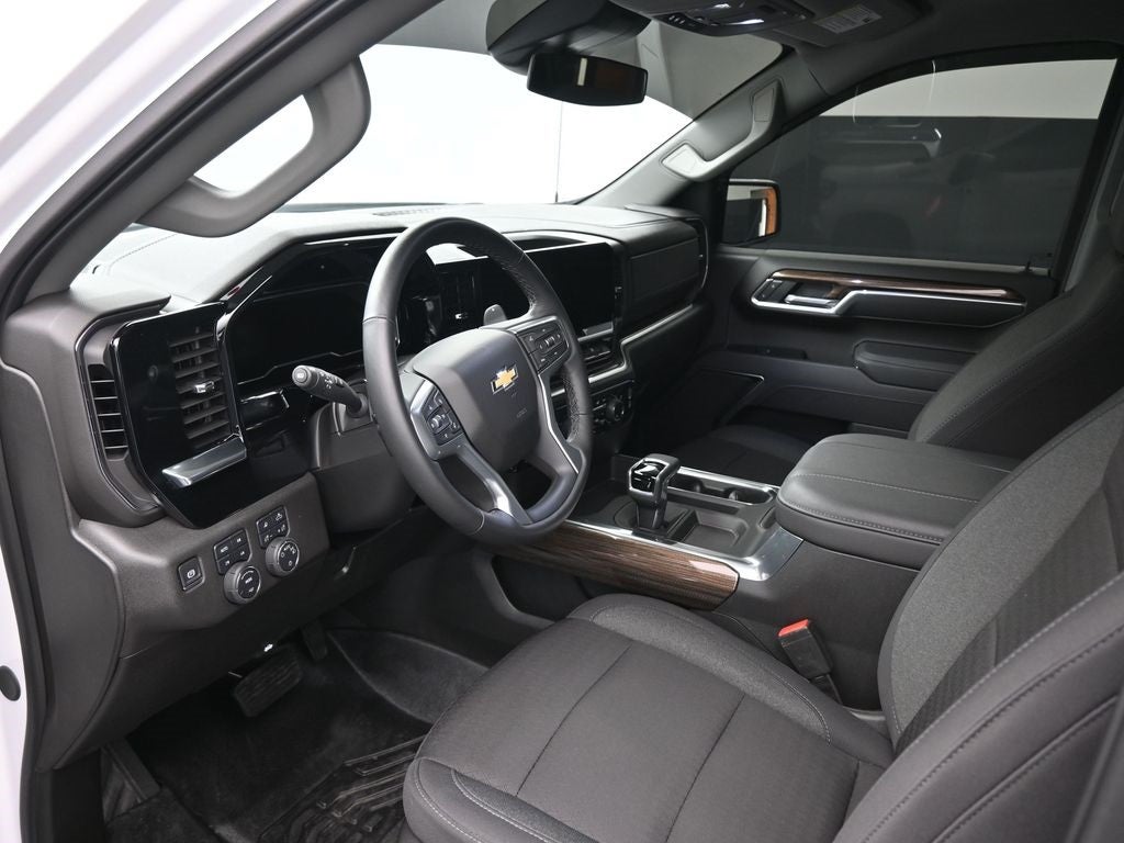 2025 Chevrolet Silverado 1500 LT LT1