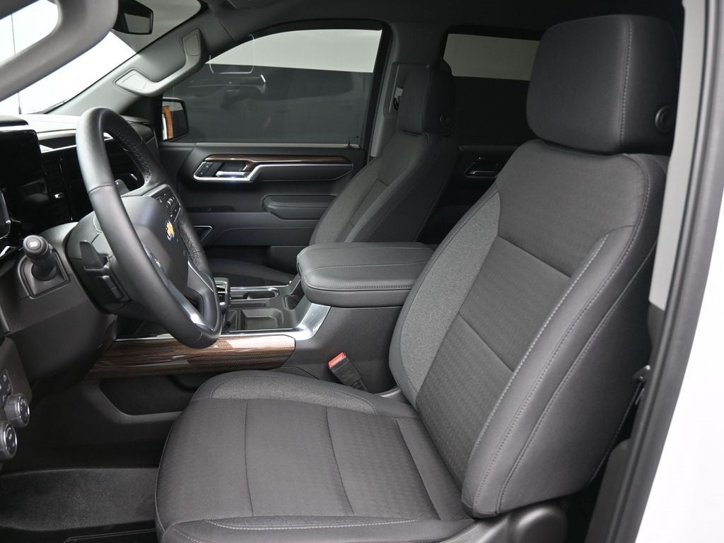 2025 Chevrolet Silverado 1500 LT LT1