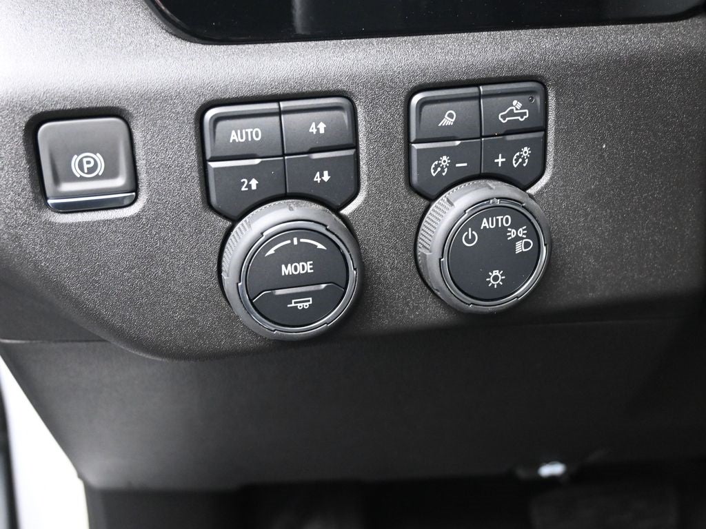 2025 Chevrolet Silverado 1500 LT LT1