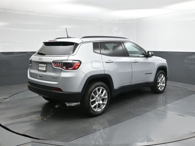 2024 Jeep Compass Latitude Lux